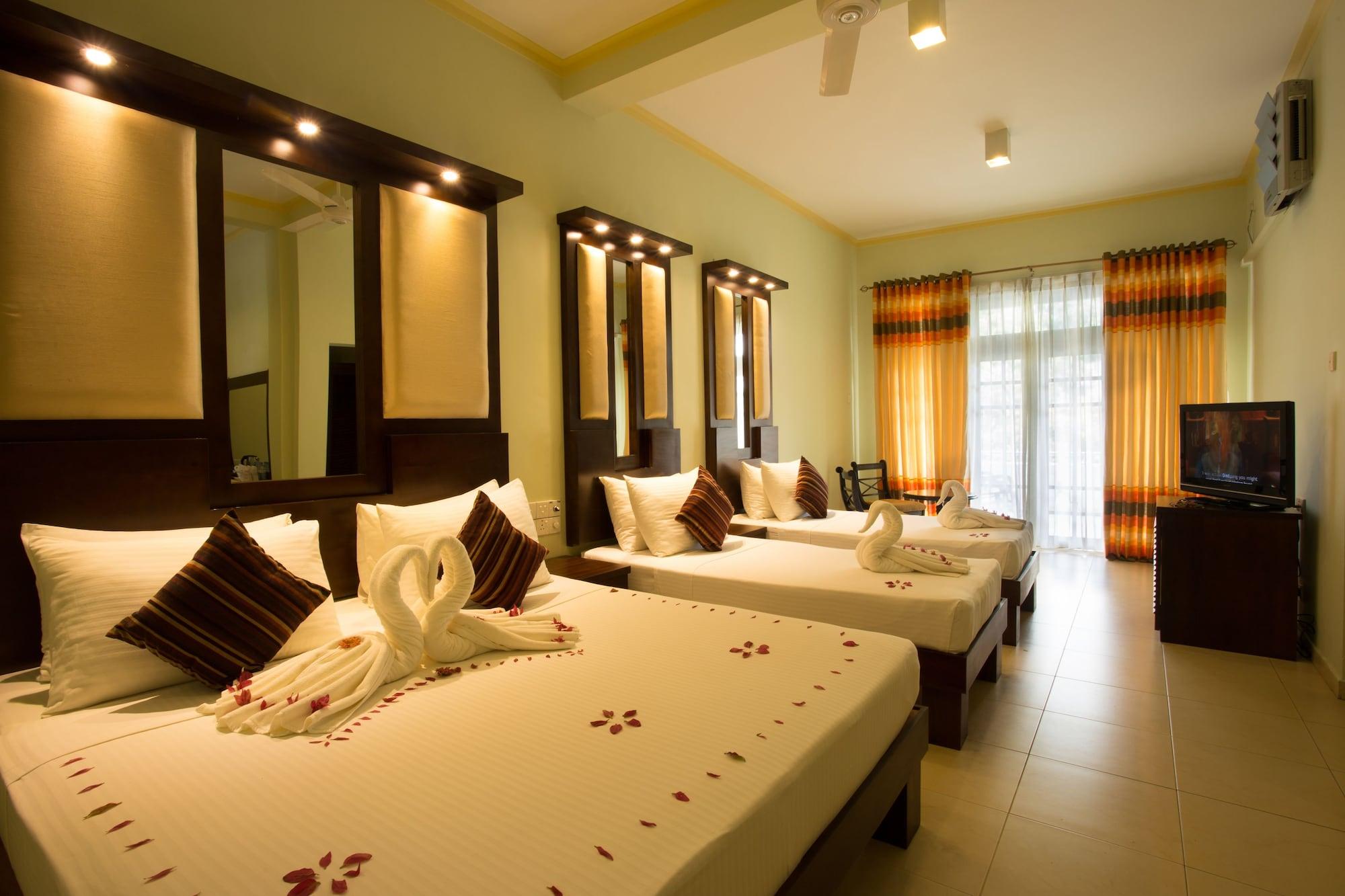 Oak Ray Serene Garden Hotel Kandy Extérieur photo