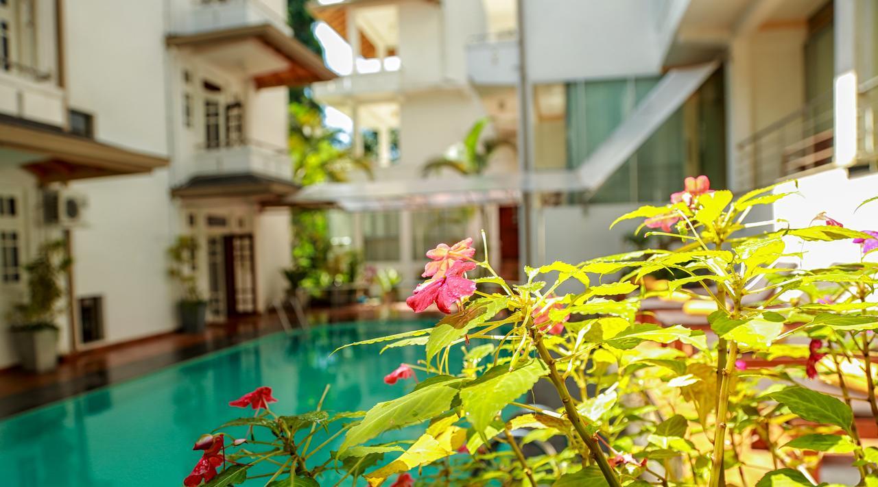 Oak Ray Serene Garden Hotel Kandy Extérieur photo